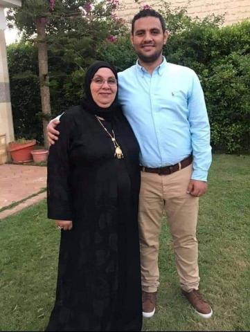 الابن والام