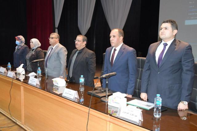 احتفالا باليوم العالمي للفساد رئيس هيئة الرقابة الإدارية بالإسماعيلية وشمال سيناء في ندوة توعوية بجامعة القناة