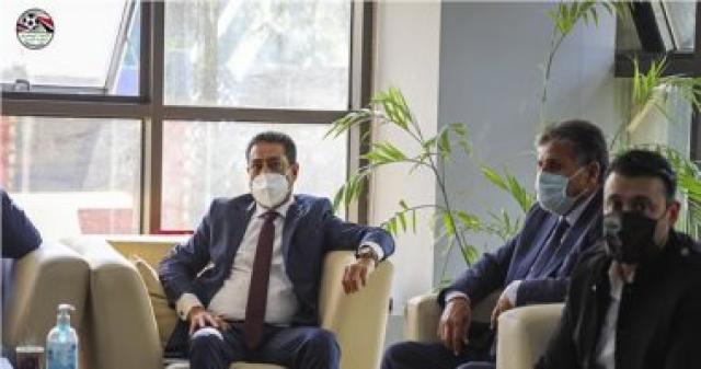 اليوم الاخباري