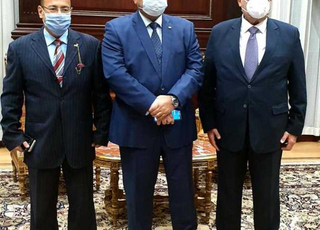 اليوم الاخباري