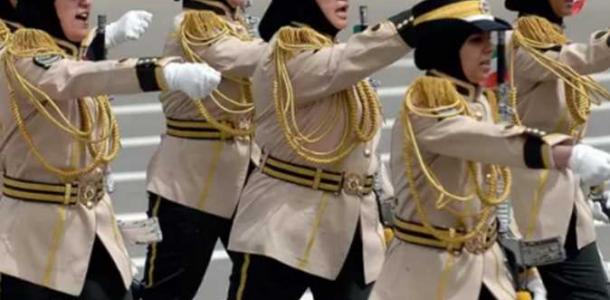 وزير الدفاع الكويتي يصدر قرارا بشأن عمل المرأة في السلك العسكري