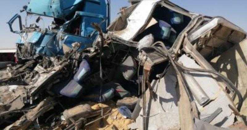 إجراءات تحميك من حوادث الطرق أثناء قيادة السيارة.. التفاصيل