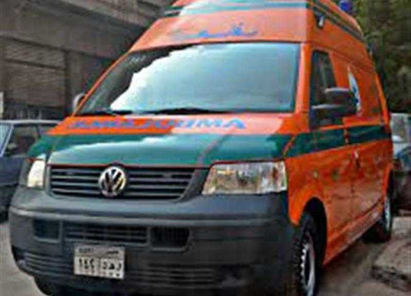 إصابة ٤ أشخاص من بينهم طبيب في حادث انقلاب سيارة بوسط سيناء