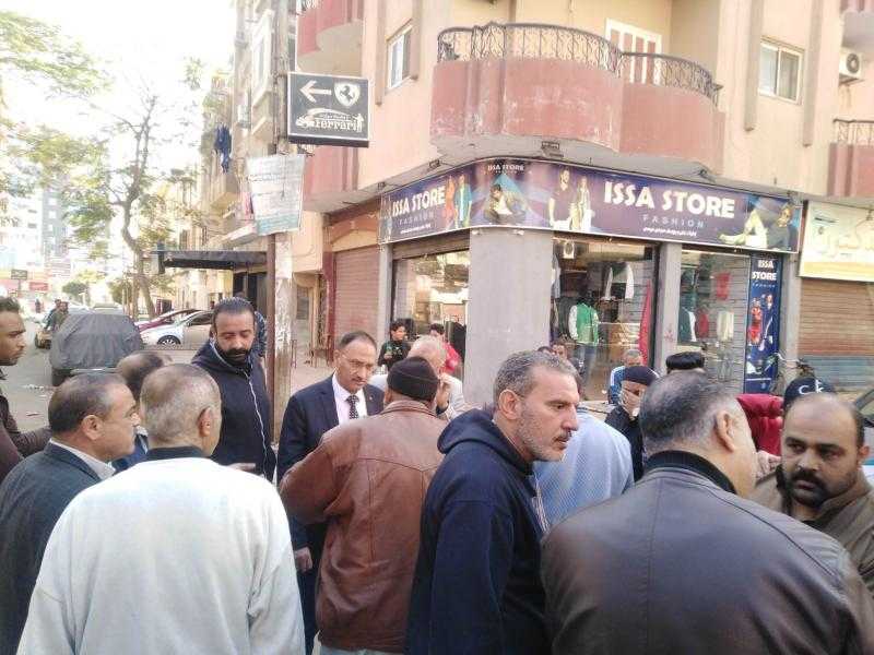 النائب احمد دندش يلتقى ابناء المحطة الجديدة ويؤدى صلاة الجمعة بمسجد العباسى