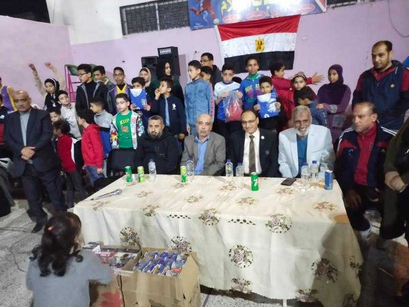 بعد نجاحه فى جلب الدعم المالى : مركز شباب السلام يحتفل بالنائب احمد دندش