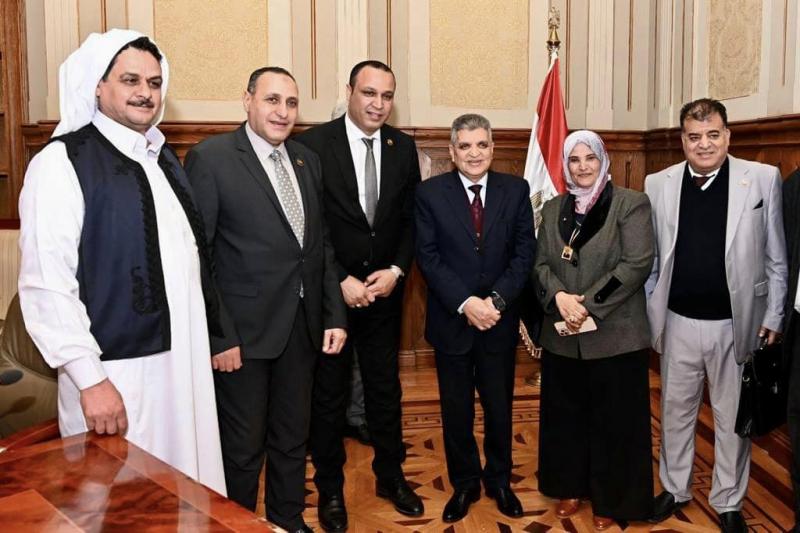 اليوم الاخباري