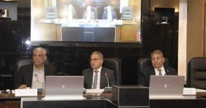 ”محلية النواب” توافق على مشروع قانون عودة العمل بالتوقيت الصيفى.. توصى الحكومة بتبكير مواعيد العمل الرسمية