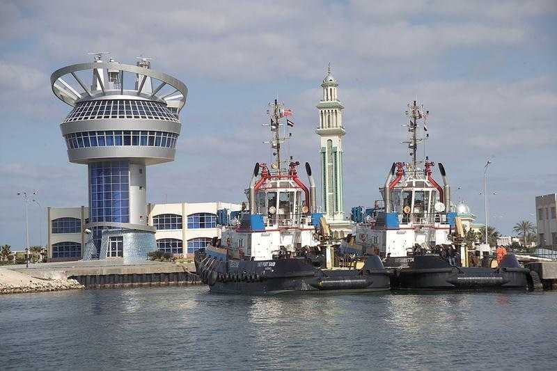 ميناء دمياط يستقبل 15 سفينة متنوعة خلال 24 ساعة