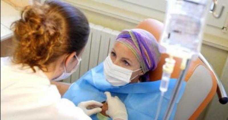 10 نصائح لمريض السرطان قبل جلسة العلاج الكيماوى.. أبرزها الراحة وشرب الماء