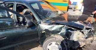 إصابة 5 أشخاص في حادث تصادم سيارتين بطريق جزيرة شندويل سوهاج