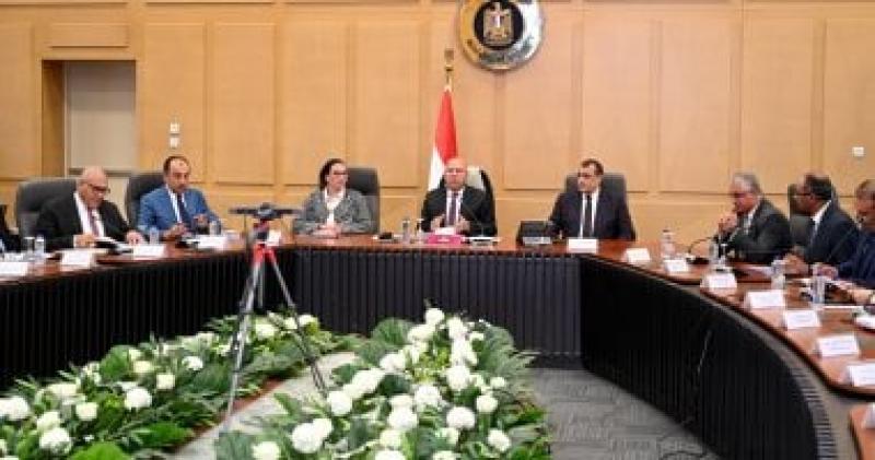 اليوم الاخباري