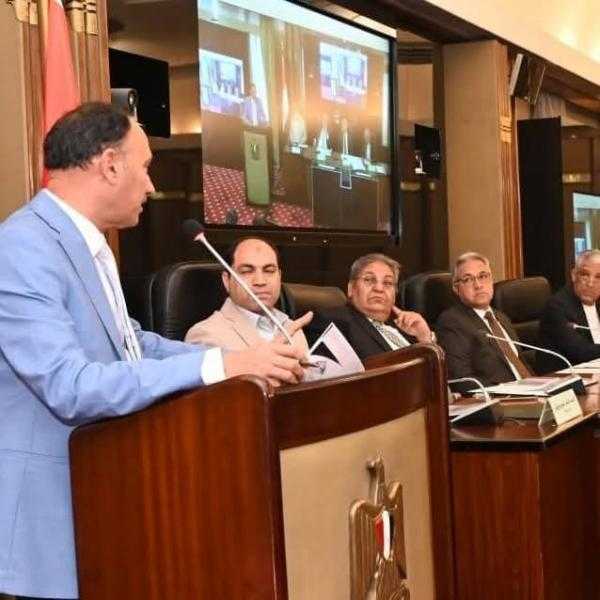 بالصور النائب أحمد دندش يواصل جهوده  لحل مشكلة مساكن الكاكولا