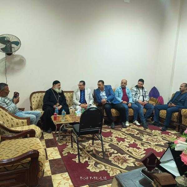 قوى سياسية وحزبية تزور الكنائس لتقديم التهانى بمناسبة اعياد القيامة المجيدة