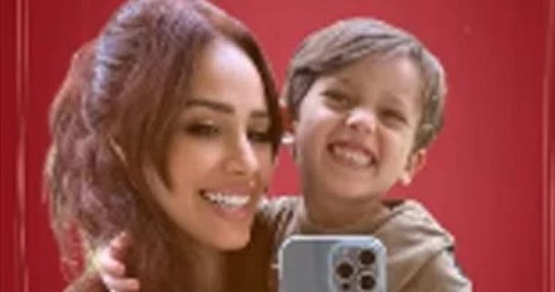 رنا سماحة تعلق على عودة طفلها لحضانتها