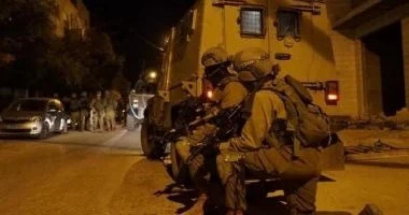 استشهاد 3 فلسطينيين وإصابة آخرين فى قصف إسرائيلى على مخيم النصيرات وخان يونس