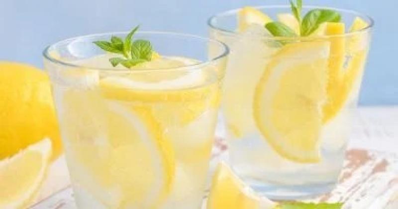 الفوائد المذهلة لشرب ماء الليمون كل صباحا لمدة 30 يومًا