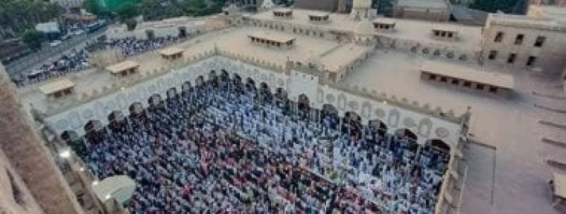 ما حكم الأكل بعد فجر أول أيام عيد الأضحى حتى الصلاة؟ عالم أزهرى يجيب