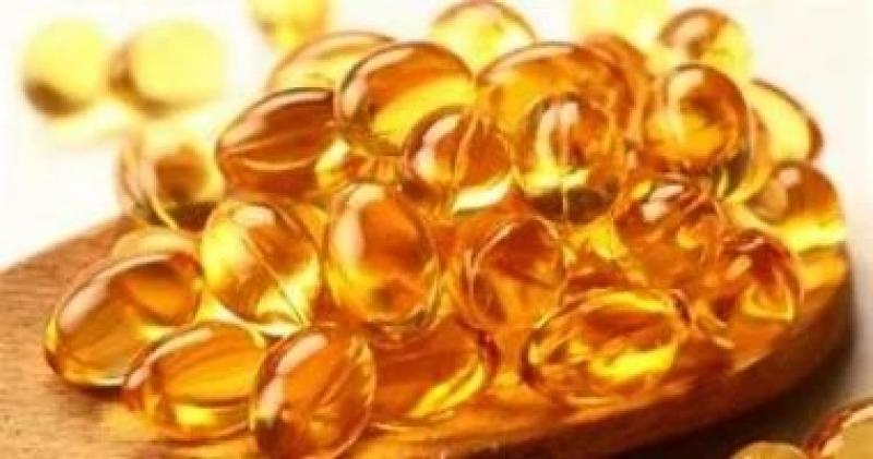 7 طرق يُحسن بها زيت السمك بشرتك وشعرك وأظافرك
