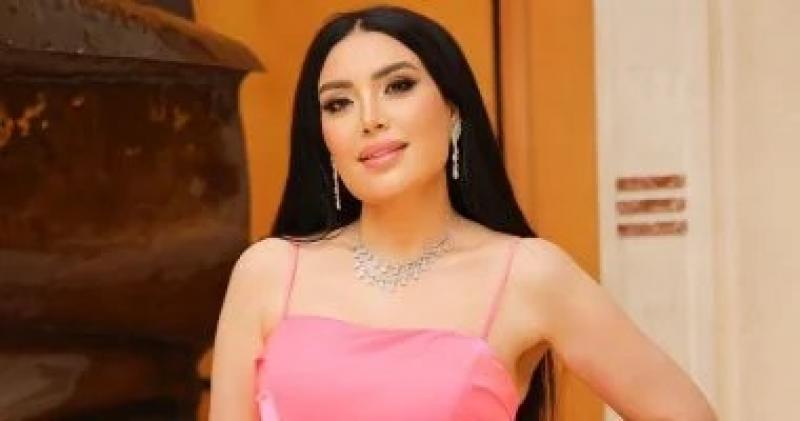 موجة انفصالات تهز الوسط الفنى.. آخرها عبير صبرى