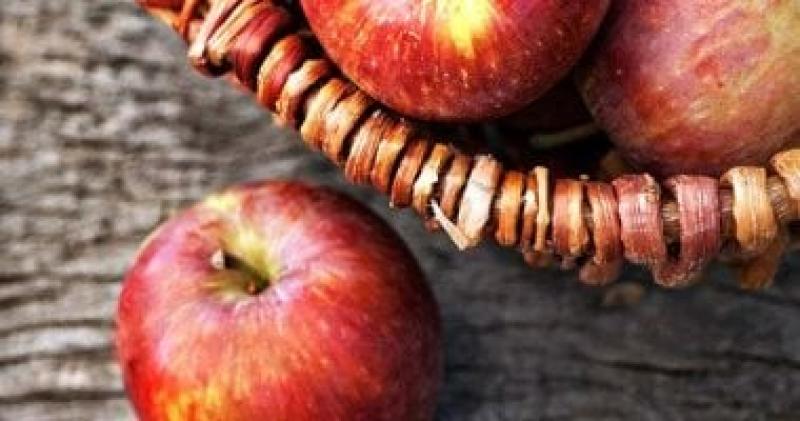 ماذا يحدث عند تناول التفاح مع الزنجبيل الطازج؟