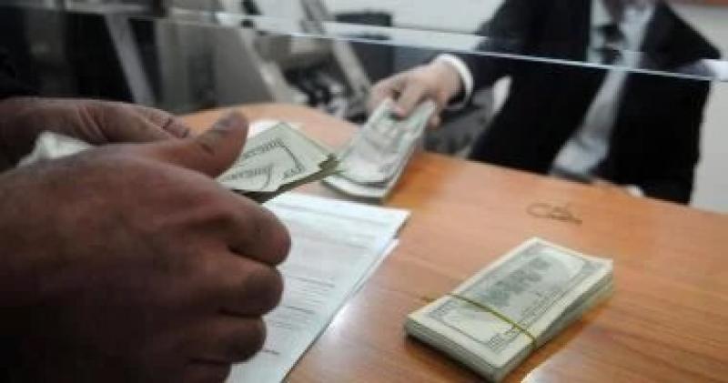 استقرار سعر الدولار اليوم السبت 9-8-2025 بعد انخفاض 12 قرشا الأسبوع الماضى
