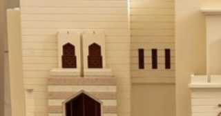 حكم رفع اليدين بالدعاء أثناء خطبة الجمعة.. تحذير من ترك صلاة الجمعة لمن وجبت عليه.. وهذا حكم الصلاة للمرأة عند زيادة مدة حيضها عن عادتها الشهرية