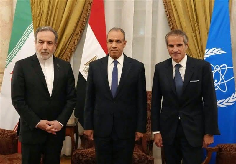 بالقاهرة توقيع الطاقة الزريه وايران مصر ام الدنيا