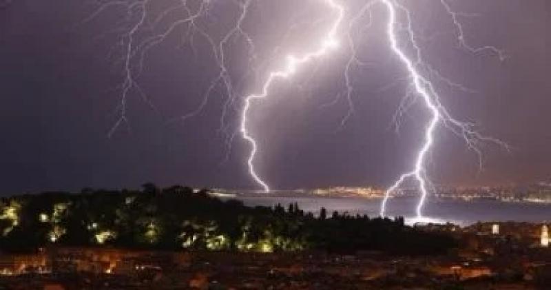 اليوم الاخباري