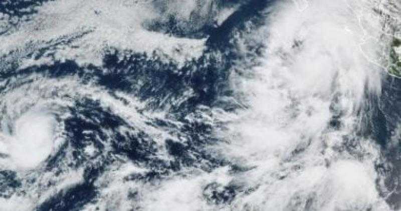 شلل فى حركة الطيران.. استمرار غلق مطار داروين الاسترالى بسبب إعصار فينا