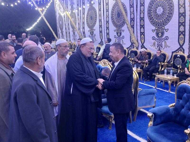 بالصور: موسى خالد  يستقبل مهنئينه بمقره الانتخابي