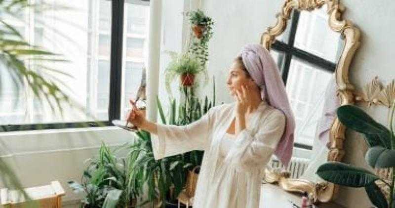 4 تونرات طبيعية تحل مشكلة المسام الواسعة.. وفرى فلوسك