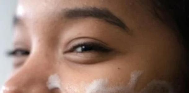 5 خطوات مهمة لغسل الوجه بطريقة صحيحة.. أساس روتين العناية بالبشرة