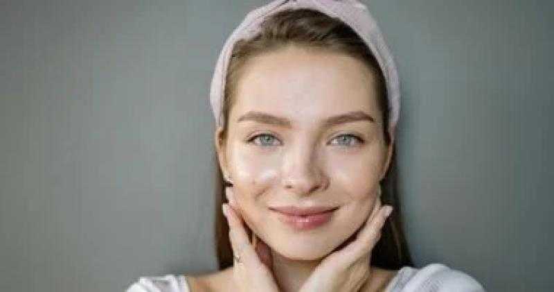 5 زيوت طبيعية تمنع جفاف البشرة في الشتاء