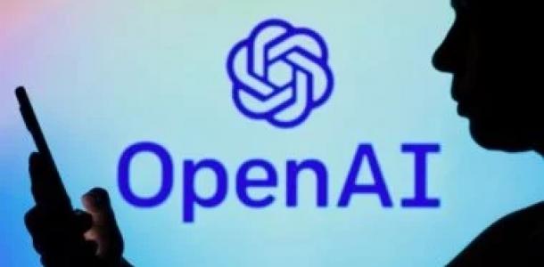 جهاز ذكى من OpenAI يصل على هيئة سماعات أذن ويهدد هيمنة AirPods