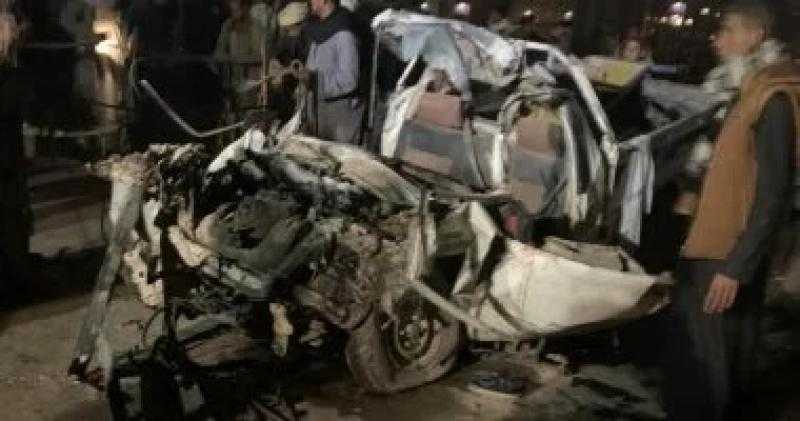 الاستماع لأقوال شهود عيان لكشف ملابسات مصرع 3 أشخاص وإصابة آخر بالصف