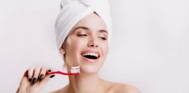 4 علامات لشيخوخة الأسنان.. ما كيفية الحفاظ عليها من التلف؟