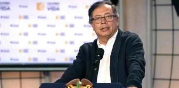 رئيس كولومبيا ينجو من محاولة اغتيال