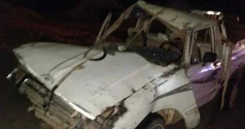 إصابة 16 شخصًا فى انقلاب ربع نقل بطريق العلاقى بأسوان