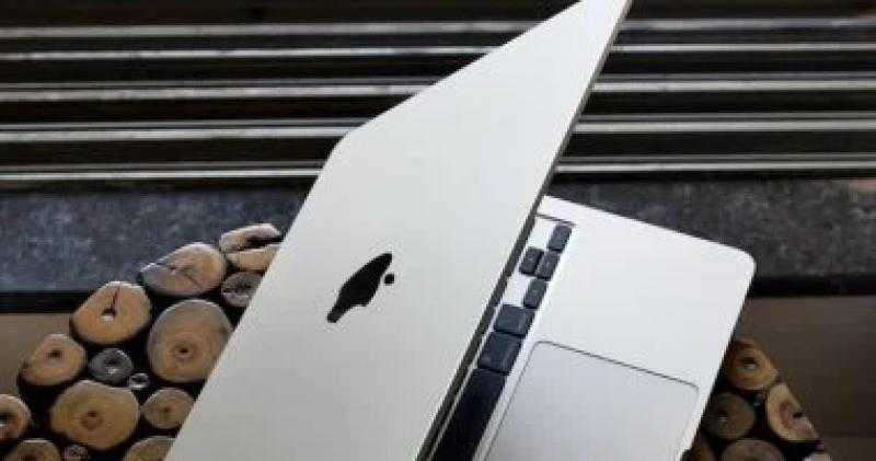 إطلاق ماك بوك اقتصادى بألوان مرحة فى مارس