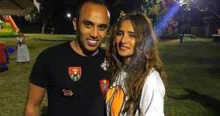 وفاة شقيق الفنانة زينة وتشييع الجثمان من مسجد حسن الشربتلي ظهر اليوم