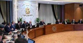 لجنة إدارة الأزمات: تخفيض إنارة أعمدة الكهرباء بنسبة 50% فى ساعات الليل