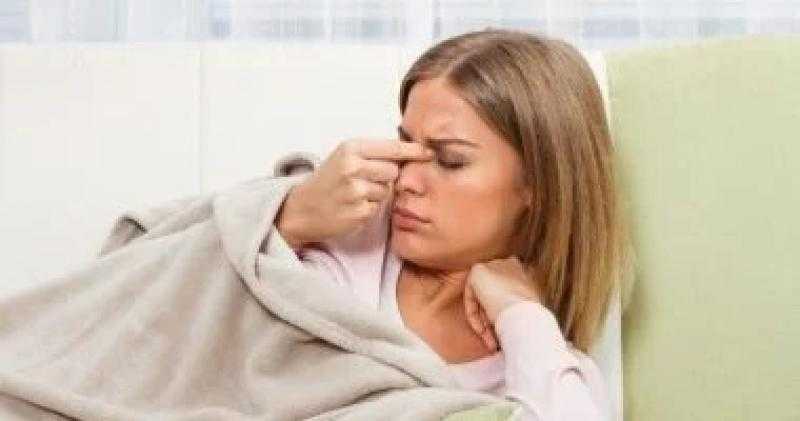 الاستيقاظ على الصداع.. كيف تمنعه ومتى يستدعى القلق؟