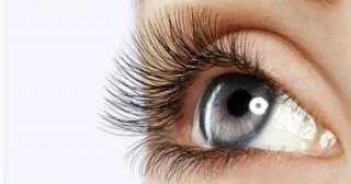 وصفات طبيعية لتطويل وتكثيف الرموش.. نتيجة مضمونة فى أسابيع