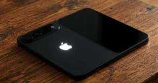 iPhone Fold يقترب.. هل تكشف آبل هاتفها القابل للطي في سبتمبر 2026؟