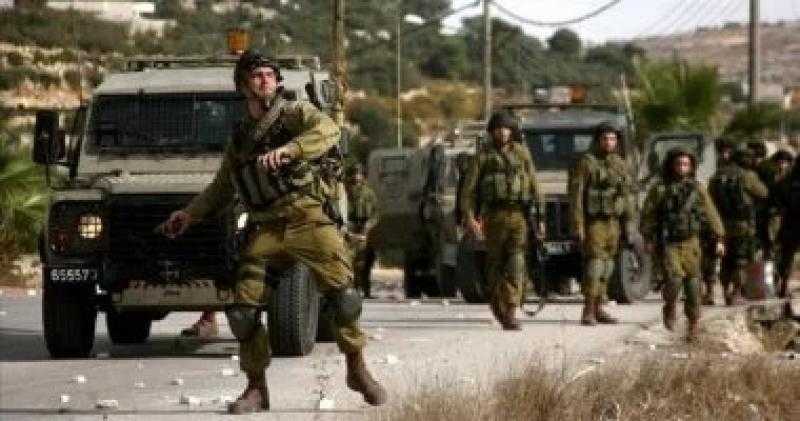 الاحتلال يعتقل 6 مواطنين من مخيم الدهيشة