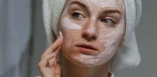 4 مقشرات طبيعية للبشرة تقلل التصبغ وتمنحك النضارة