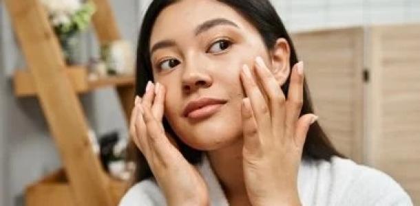 وصفات طبيعية للتخلص من علامات التجاعيد