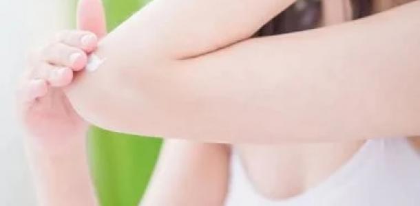 وصفات طبيعية لتنعيم الكوعين.. روتين مثالى للصيف