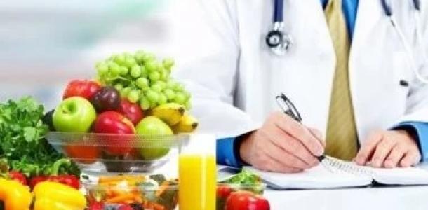 التغذية السليمة لطفل 7 سنوات.. خبراء يوضحون أهم ما يجب أن يعرفه الآباء