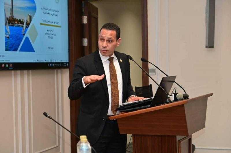 النائب سيد عبدالجليل يطالب المحافظ بحل ازمة طريق أبو سلطان الجديد